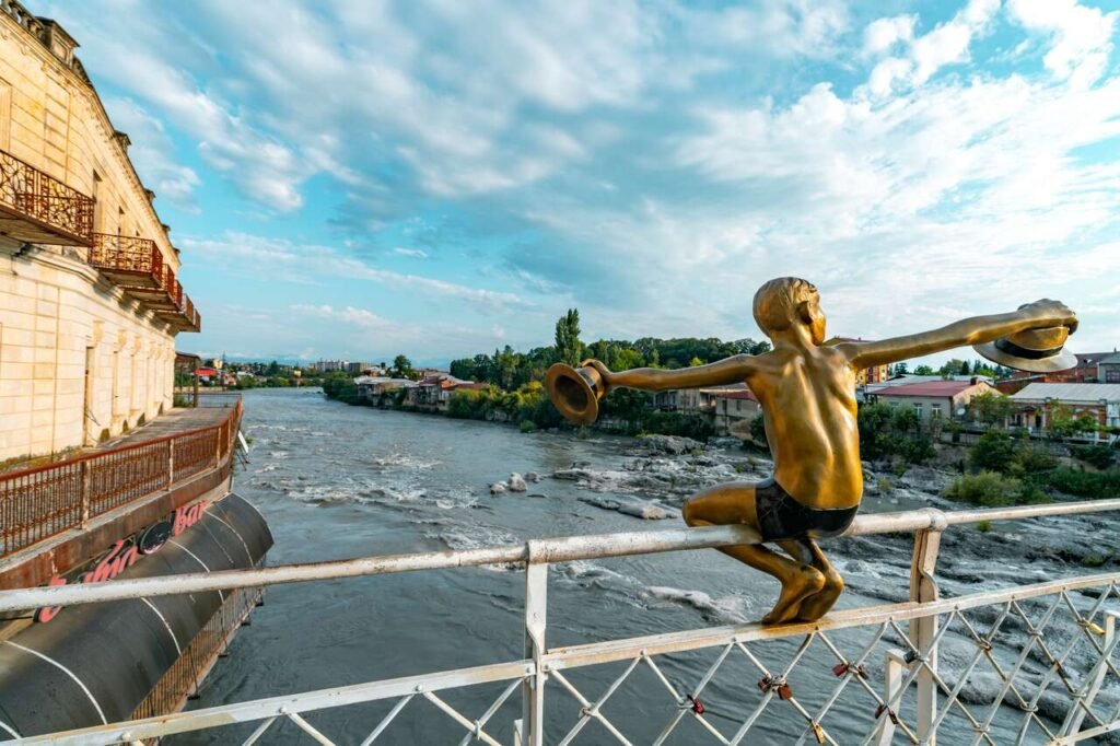 Destination Georgia Kutaisi tour – caves, culture and history